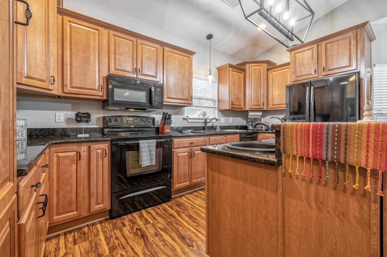 Lakefront 7 Min To Oaklawn & 10 Min To Downtown Str License #A22-0004 핫스프링스 외부 사진